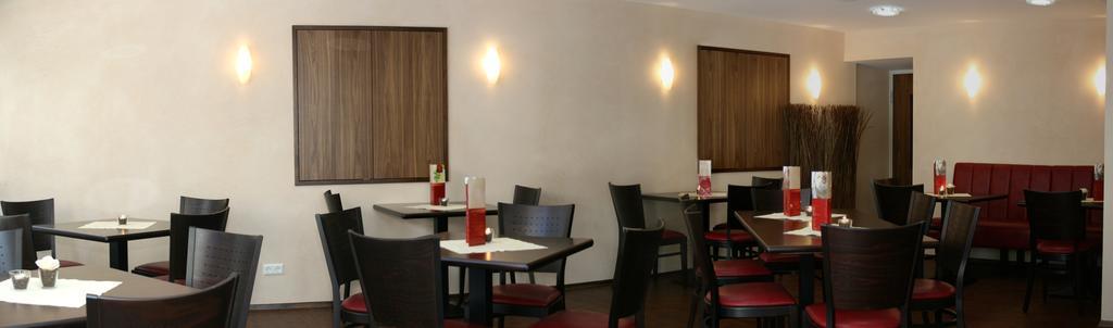 Hotel & Restaurant Lamm Mosbach  Dış mekan fotoğraf