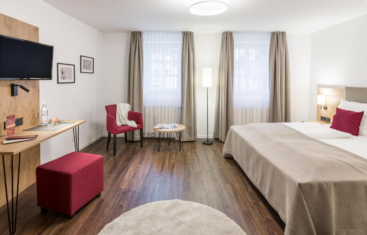 Hotel & Restaurant Lamm Mosbach  Dış mekan fotoğraf